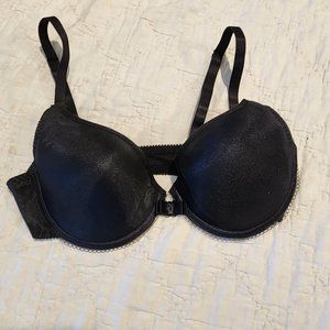 Frederick's of Hollywood Black Pushup Bra - Front Closure - 34C